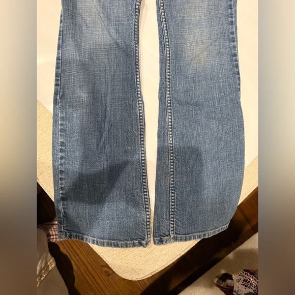 Levi's Signature Women's Light Blue Low Rise Bootcut Jeans - Picture 4 of 9